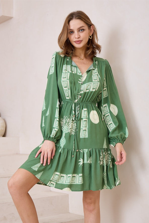 Green pattern sleeved dress