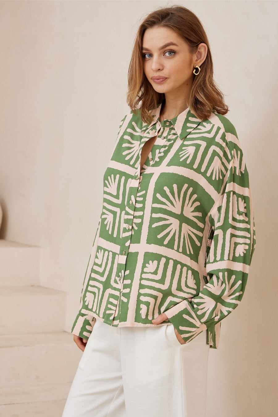 Green beige pattern long sleeve shirt